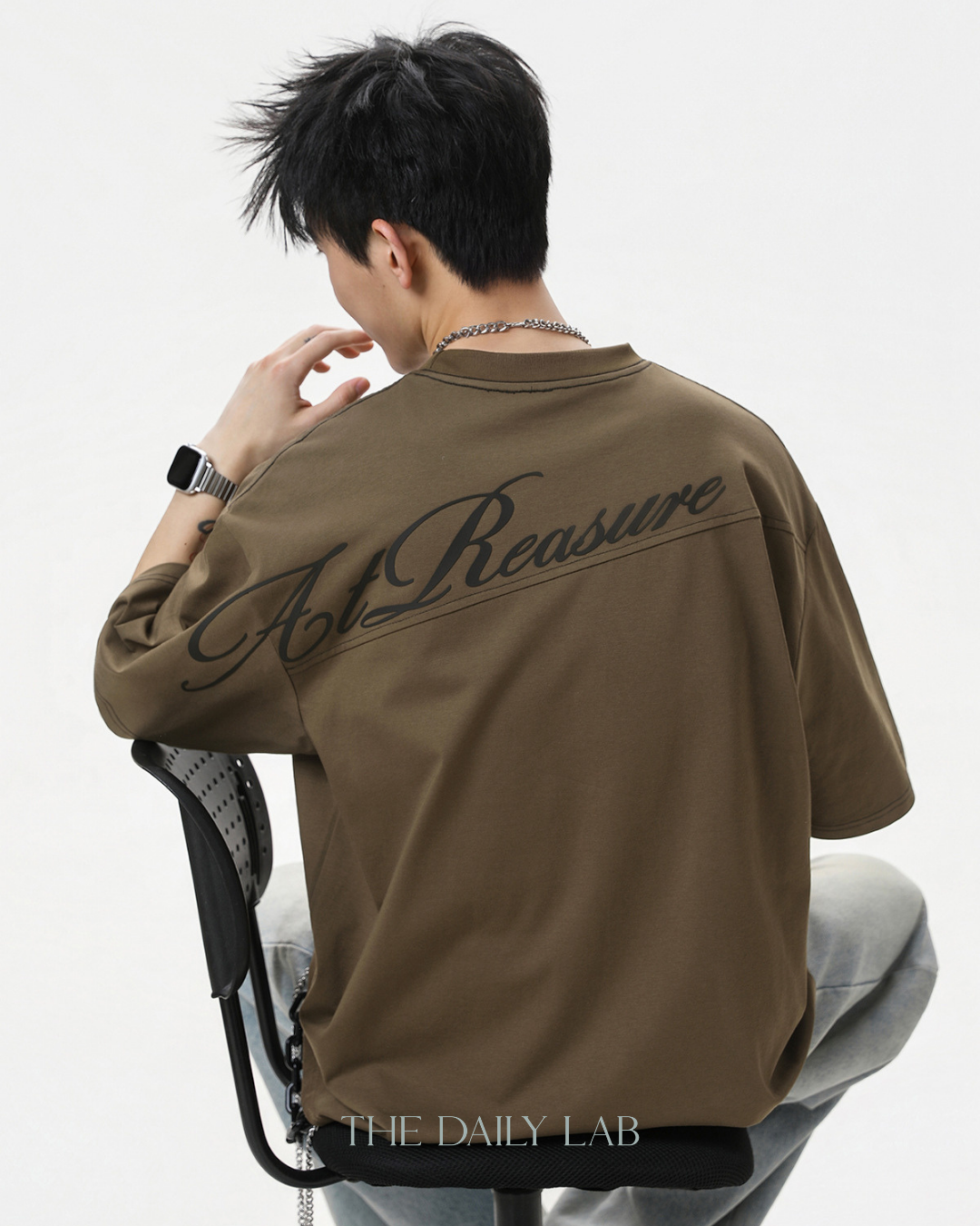 Panel Back Graphic T-Shirt in Brown