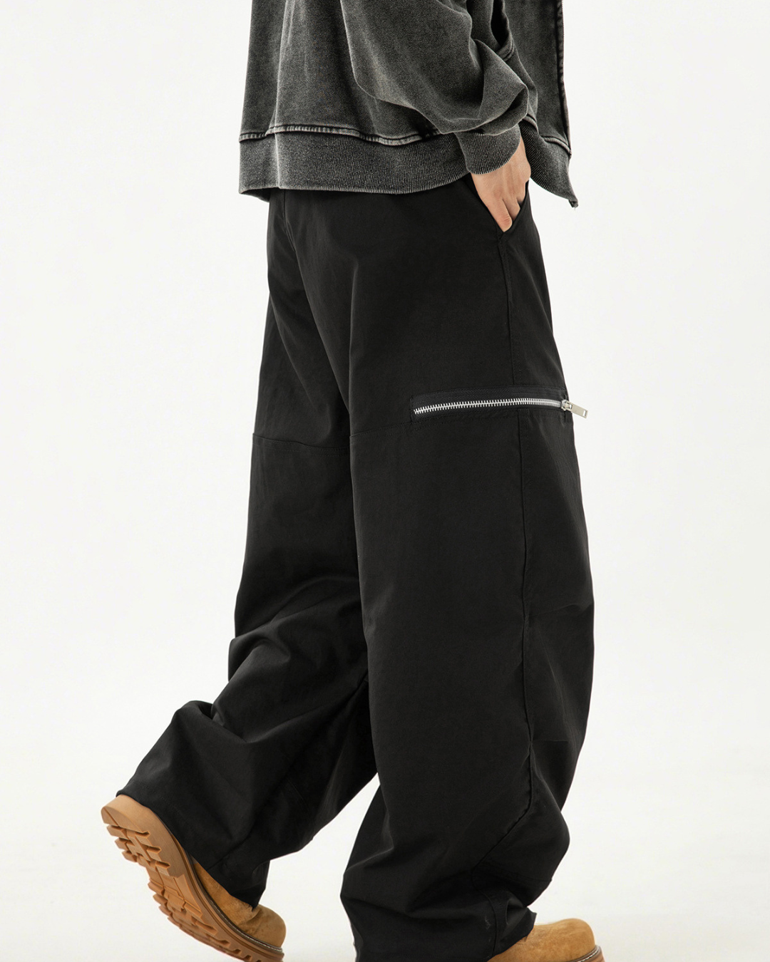 American Vintage Pleated Curved Blade Casual Pants In Black