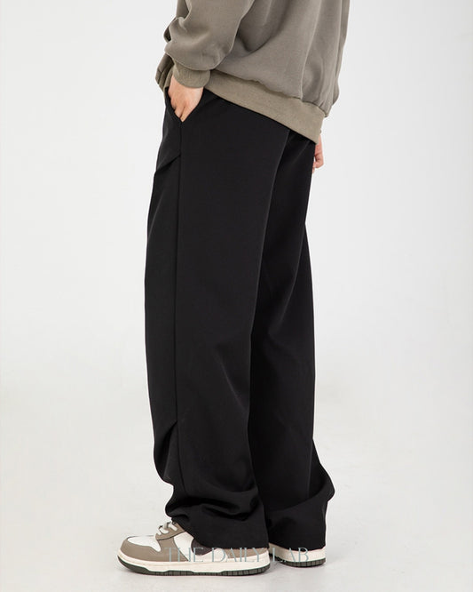 Pleated Loose Pants in Black