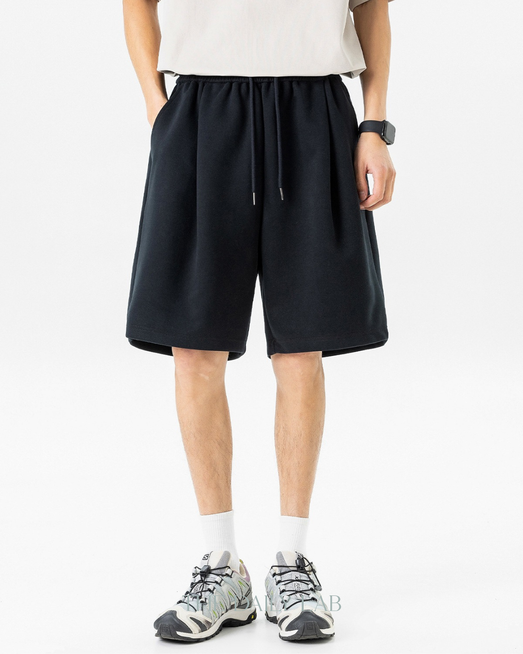 Clean Fit Straight Shorts in Black