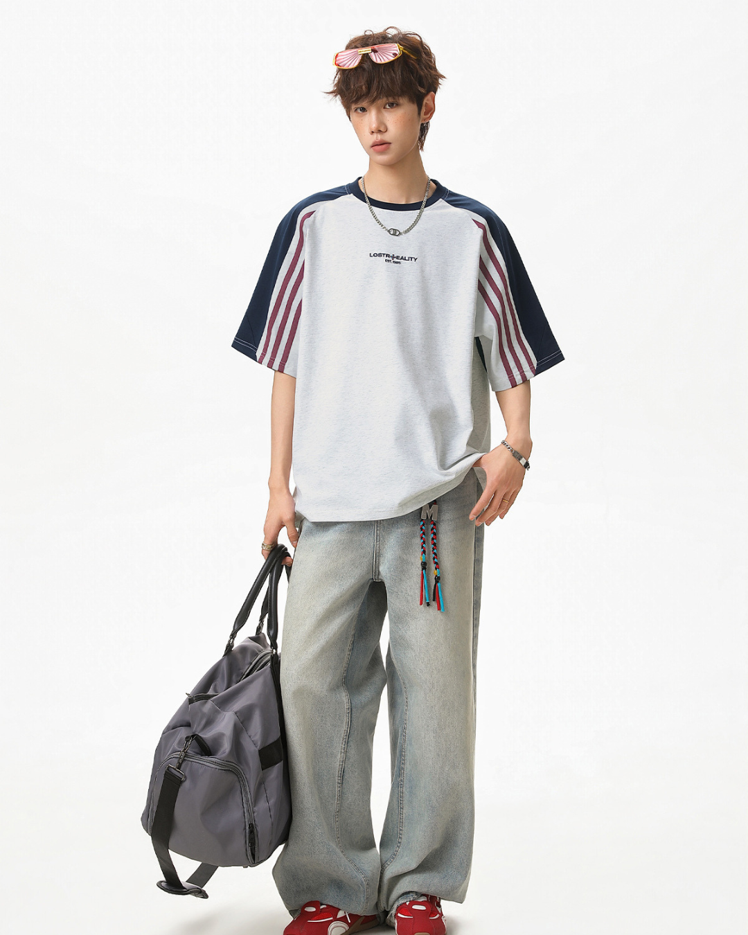 Lost Reality Vintage Raglan Tee in Grey