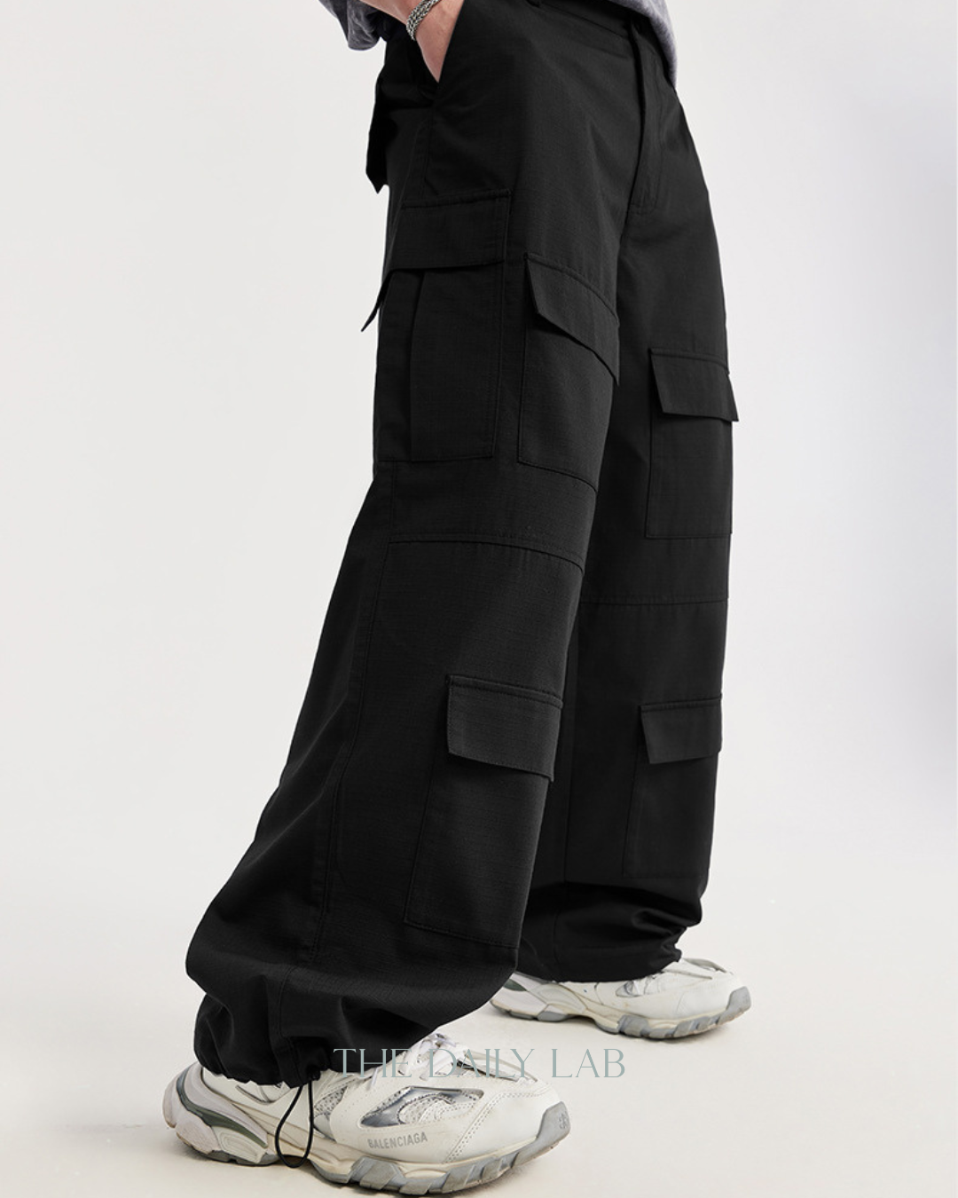 Freeline Cargo Pants in Black