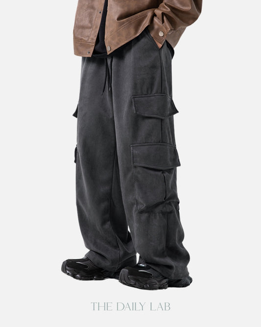 Urban Cargo Pants in Black