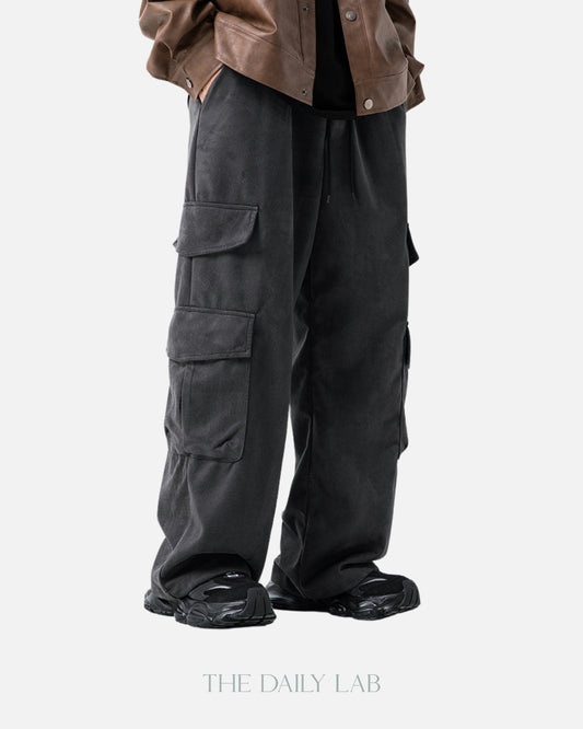 Urban Cargo Pants in Black