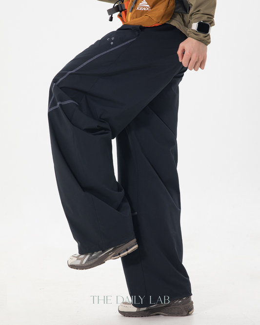 Cargo Outline Trousers in Black