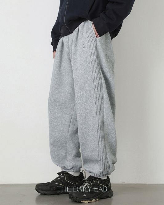 Track Outline Pants in Light Grey
