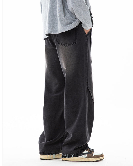 Pleated Straight-Leg Jeans in Black