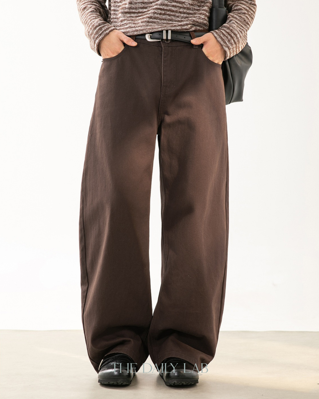 Barrel Leg Casual Pants in Brown