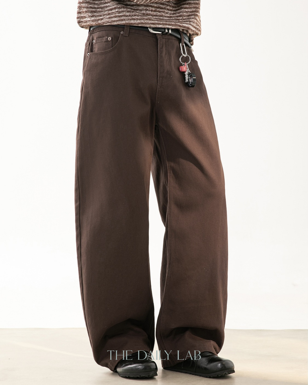 Barrel Leg Casual Pants in Brown
