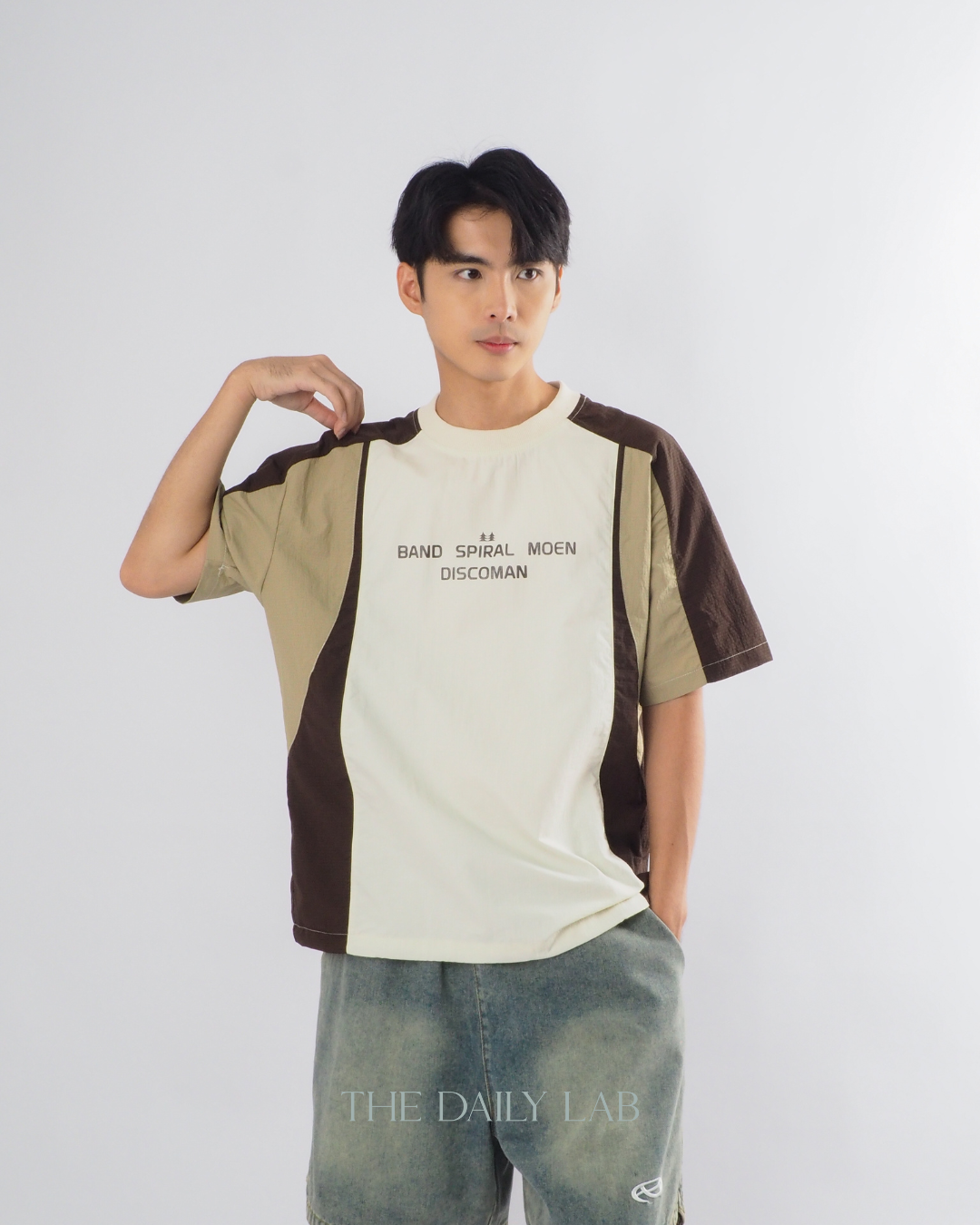 Outdoor Techwear Colorblock T-Shirt in Brown