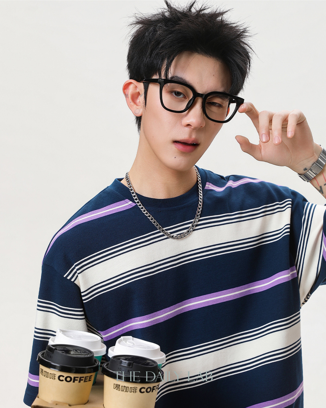 Vintage Stripe Graphic Tee in Navy
