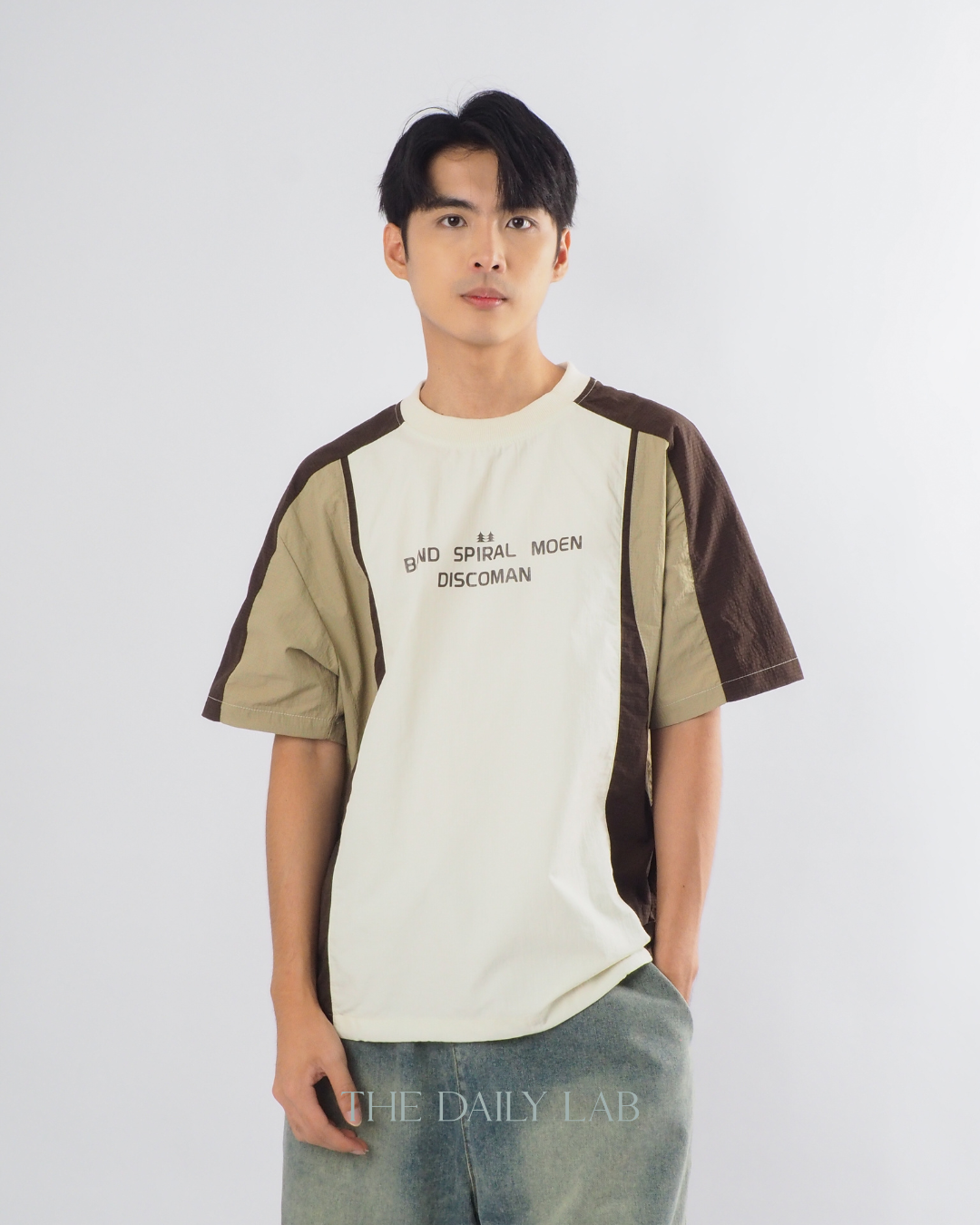 Outdoor Techwear Colorblock T-Shirt in Brown