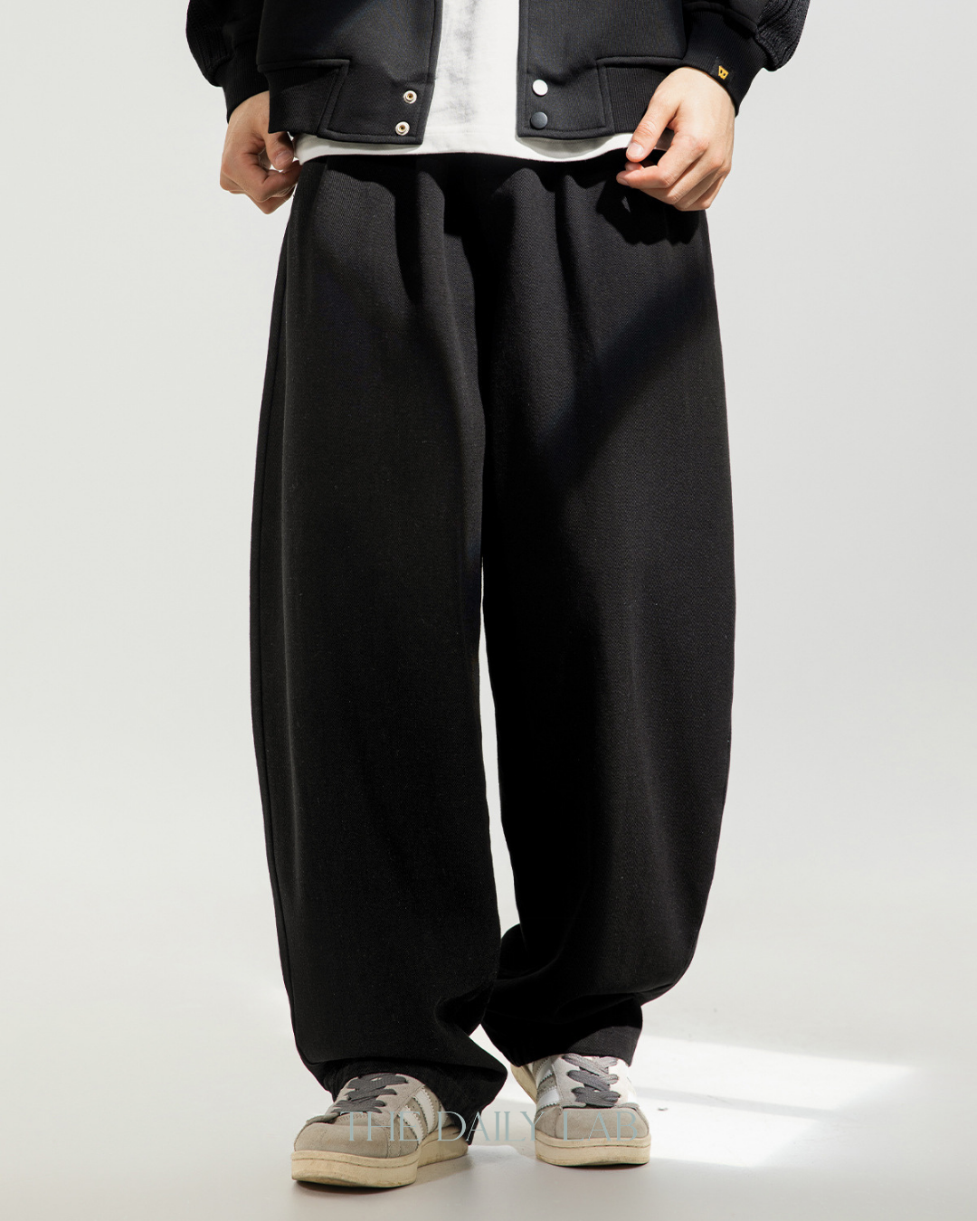 Vintage Fade Baggy Denim in Black