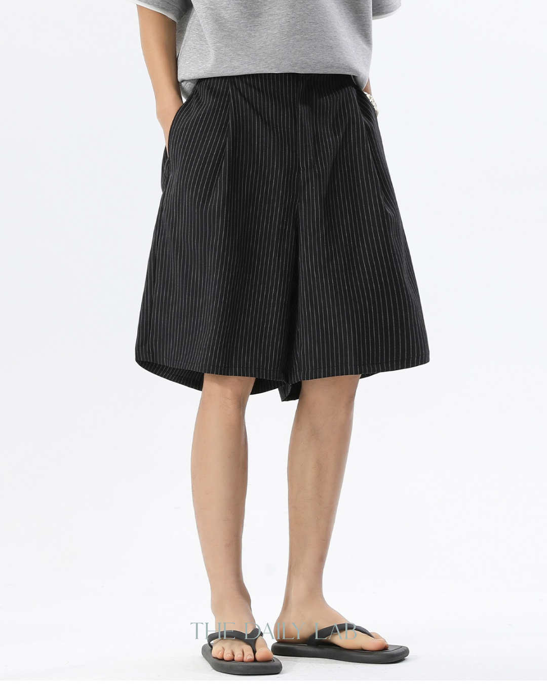 Stripe Plated Loose Casual Pants in Black