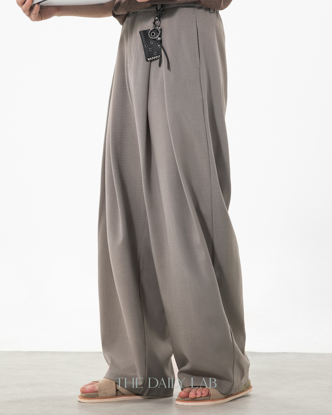 Jaquard Flowy Loose Pants in Brown