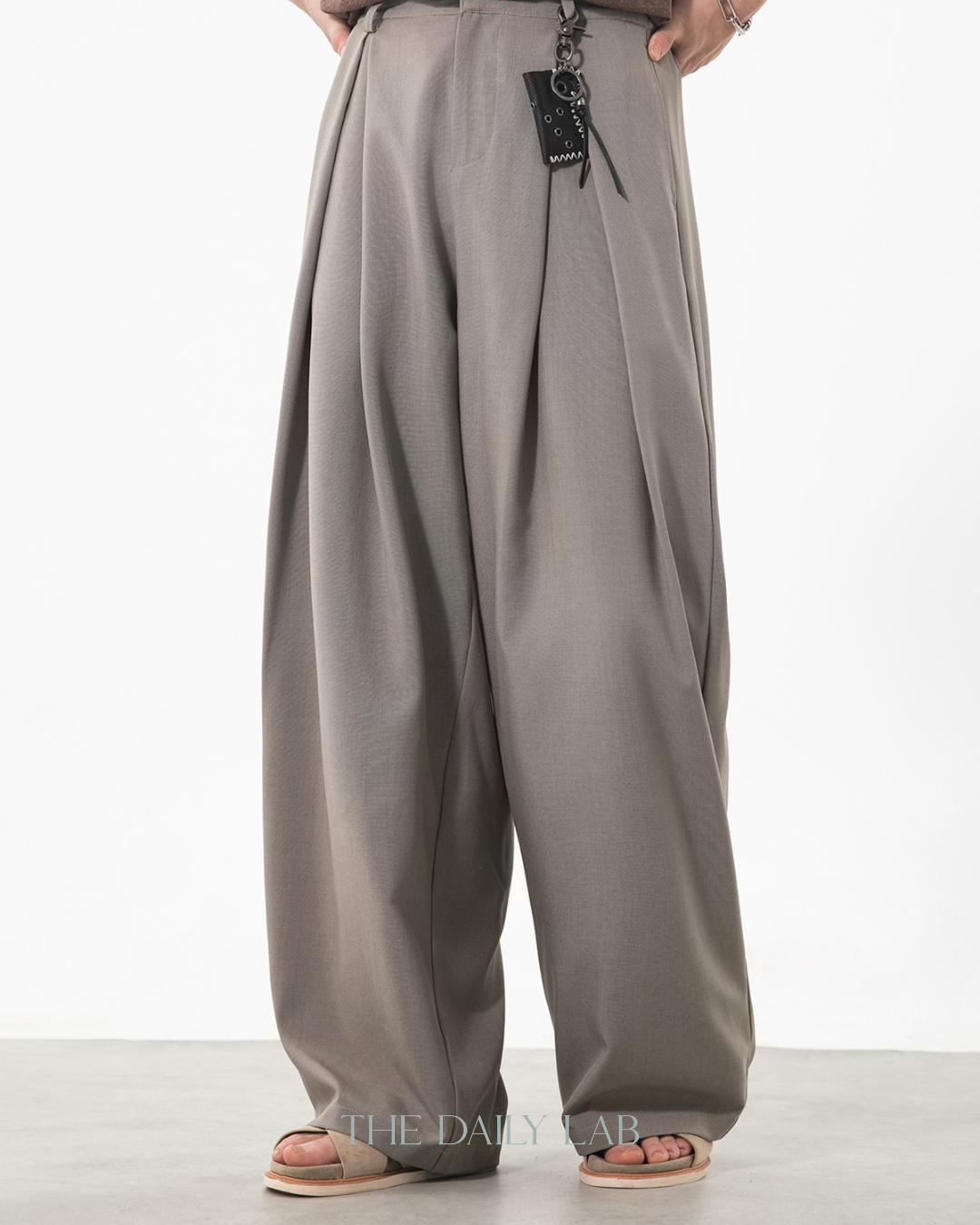 Jaquard Flowy Loose Pants in Brown