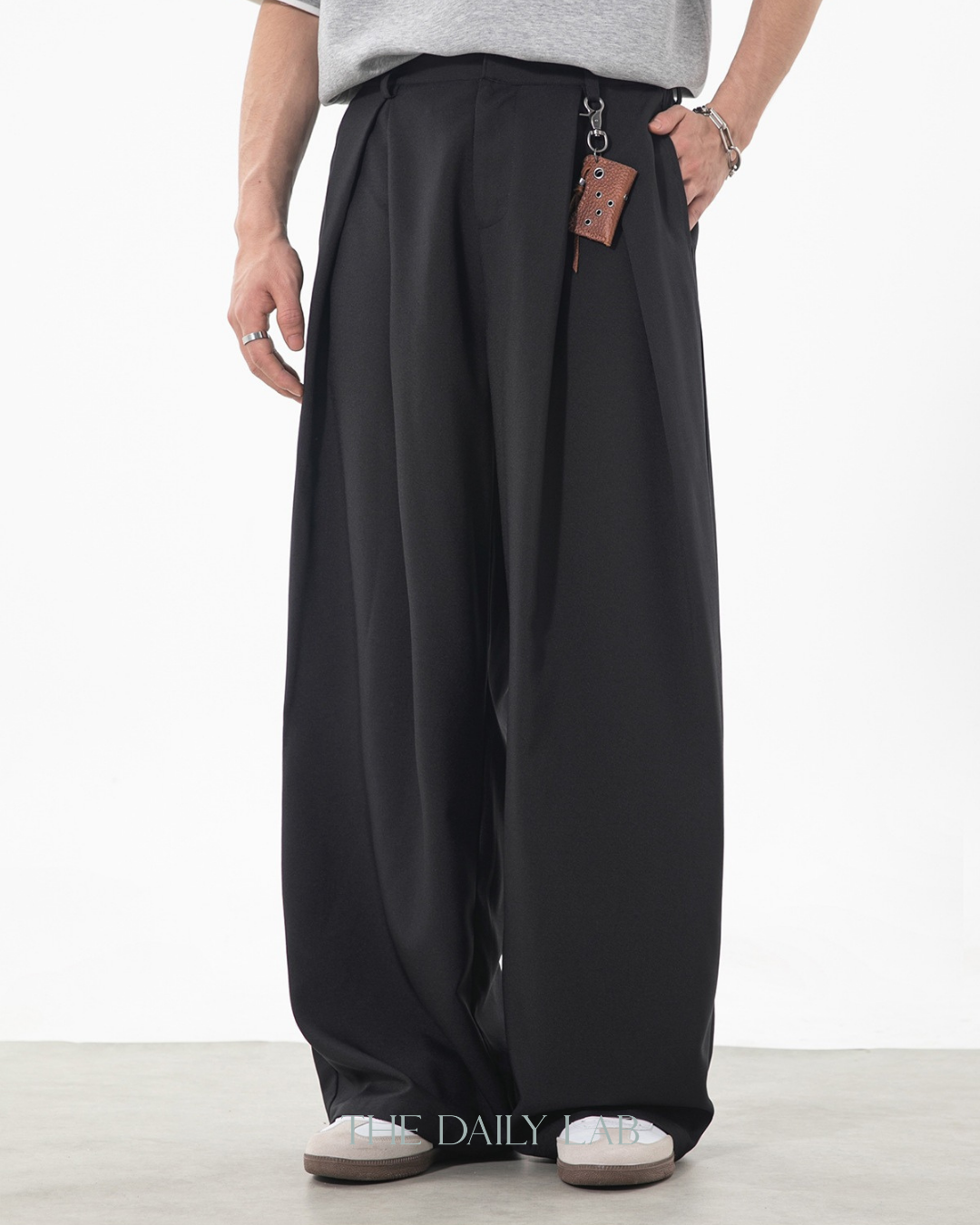 Jaquard Flowy Loose Pants in Black