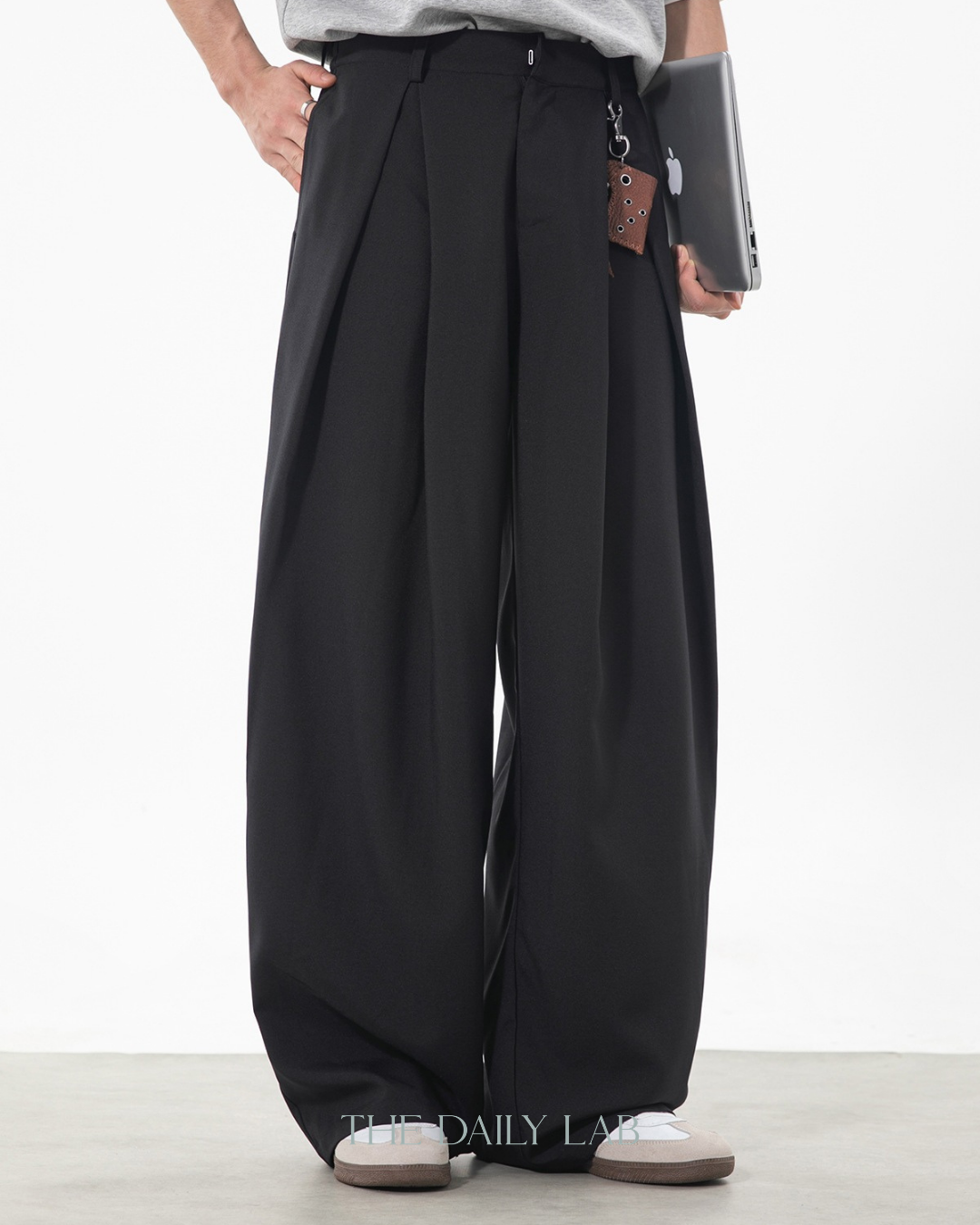 Jaquard Flowy Loose Pants in Black
