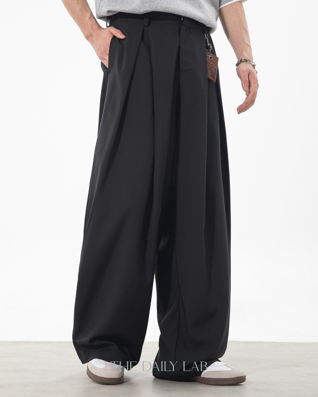 Jaquard Flowy Loose Pants in Black