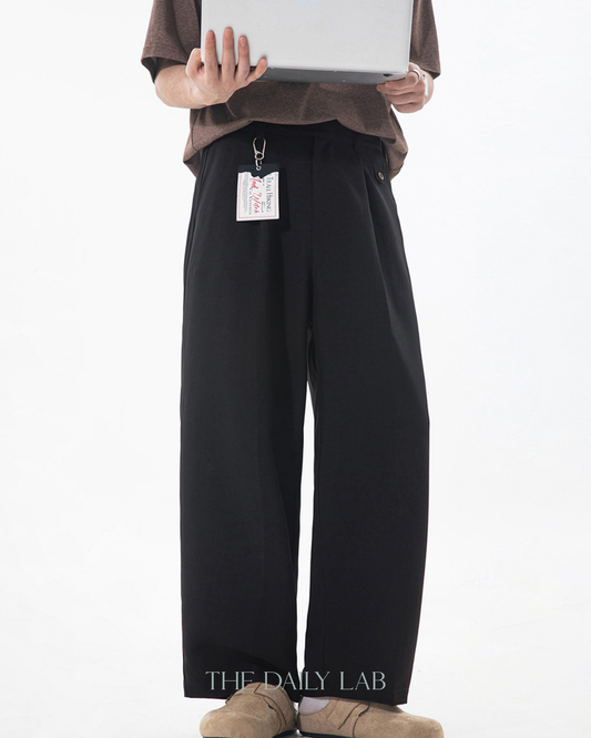 Old Money Pleated Trousers in Black