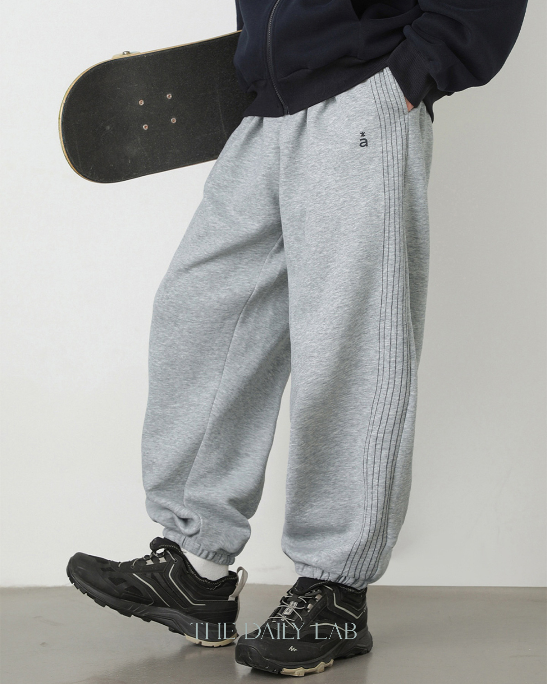 Track Outline Pants in Light Grey