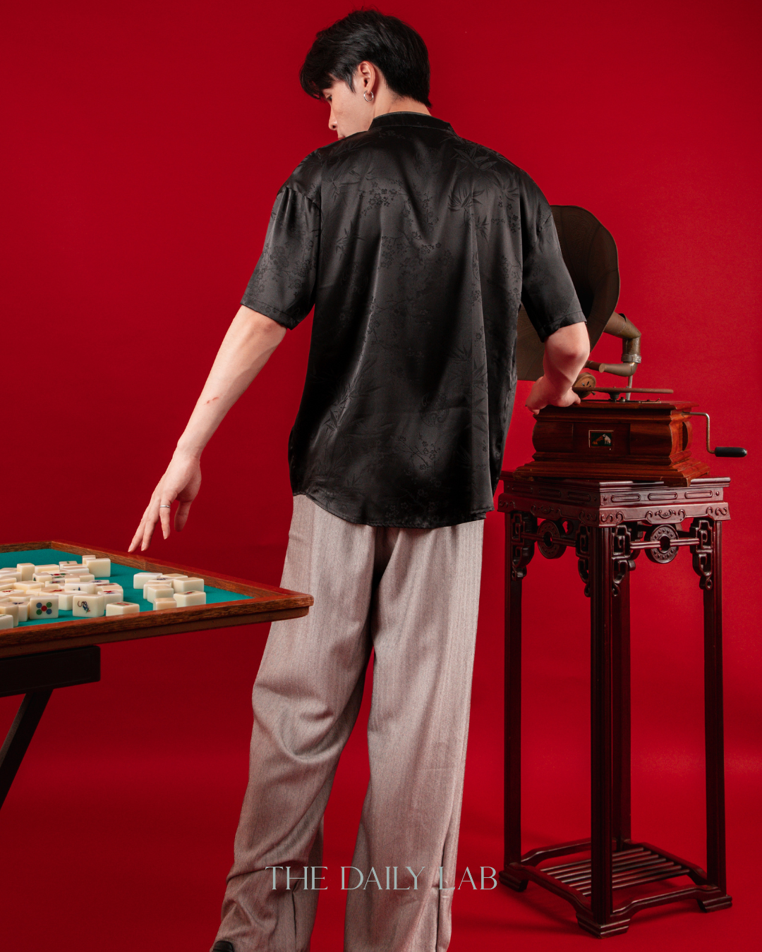 Lightweight Jacquard Tang Suit in Black