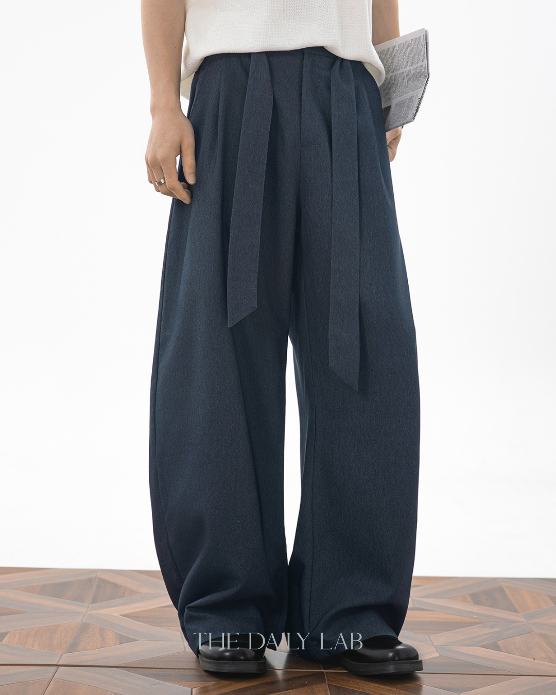 Relaxed Curved-Leg Trousers in Blue