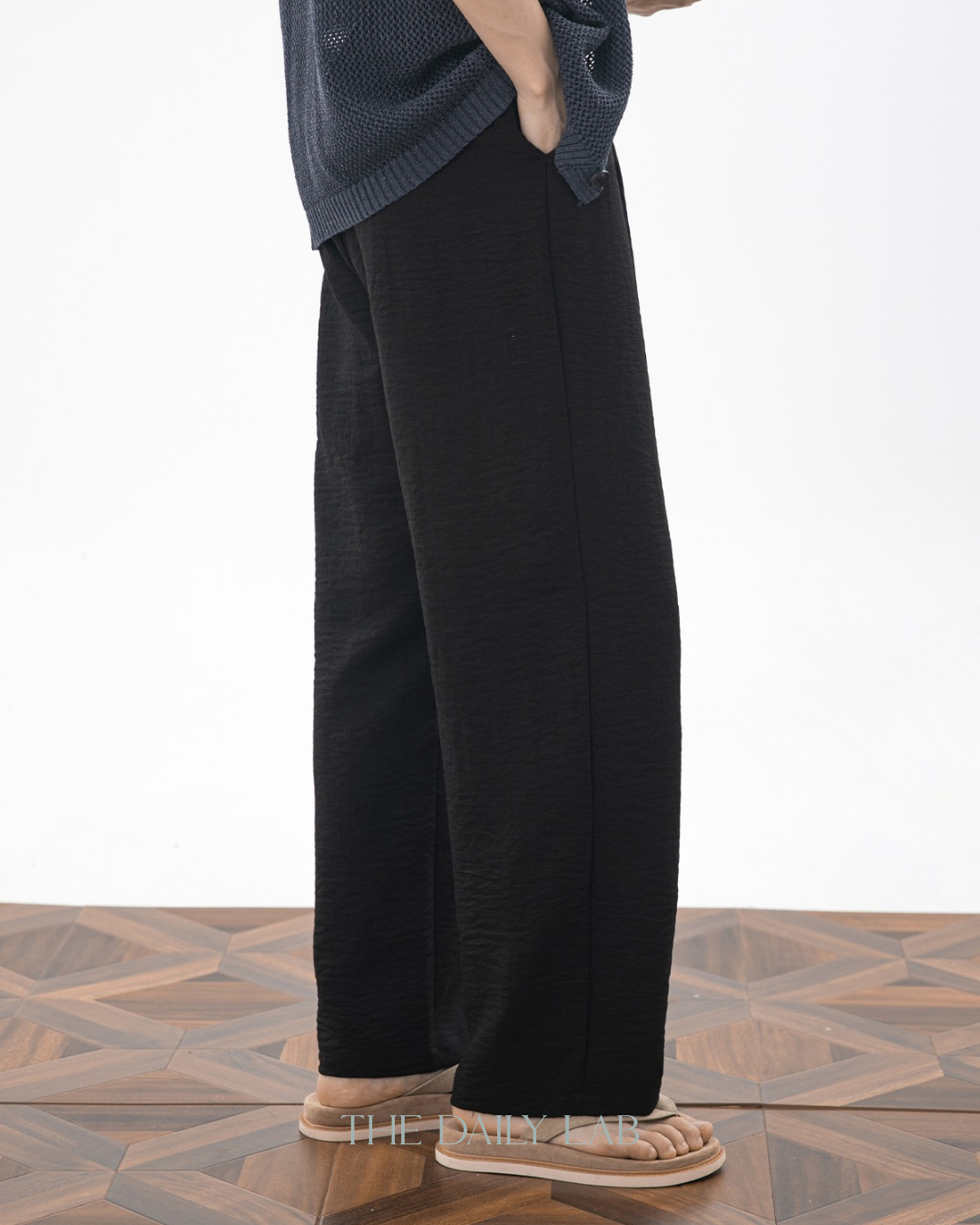 Casual Cropped Pants in Black