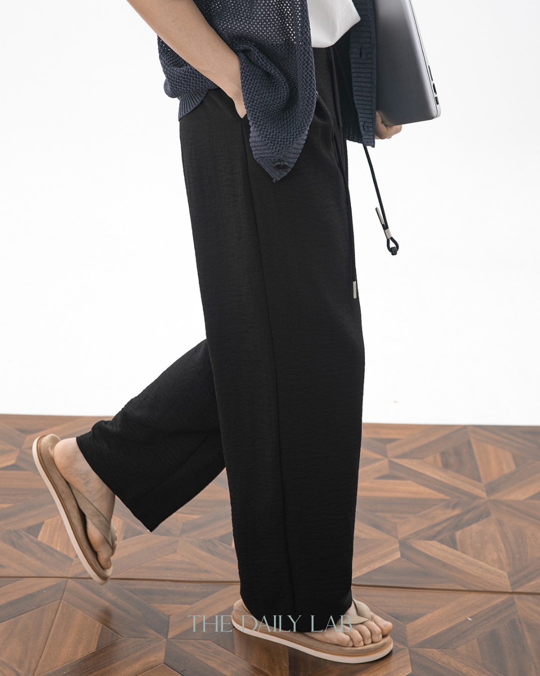 Casual Cropped Pants in Black