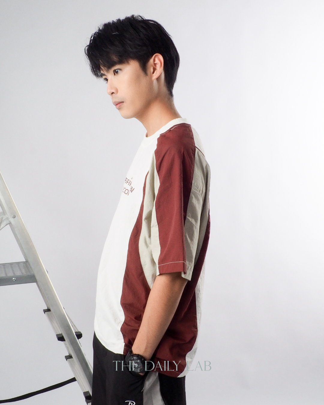 Outdoor Techwear Colorblock T-Shirt in Red