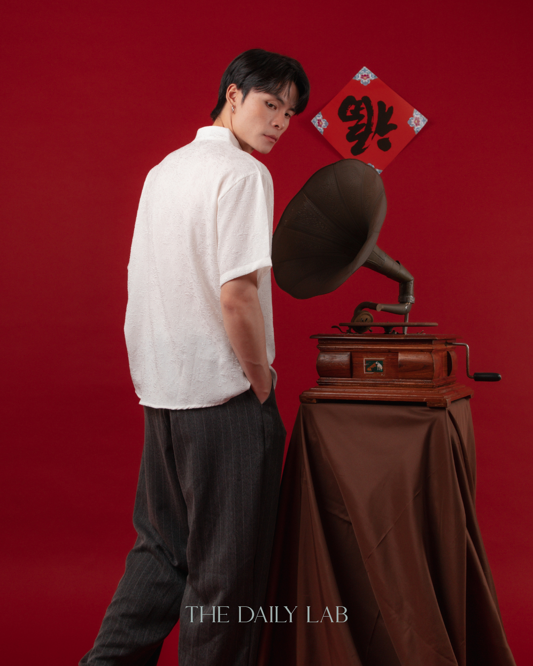 Minimalist Tang Suit Top in White