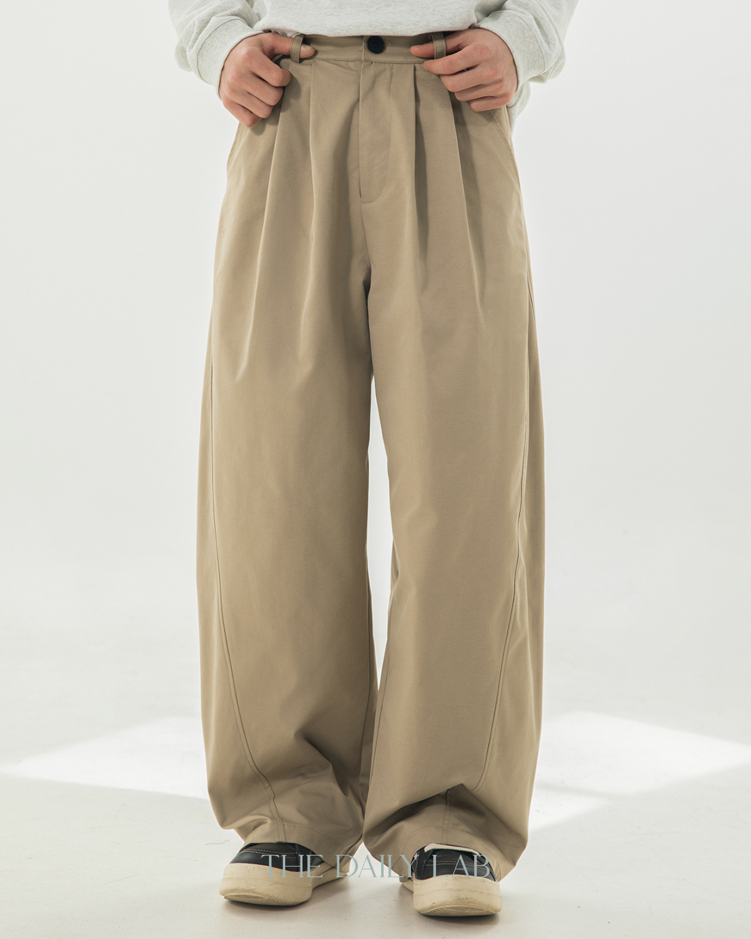 Division Pleat Long Pants in Khaki