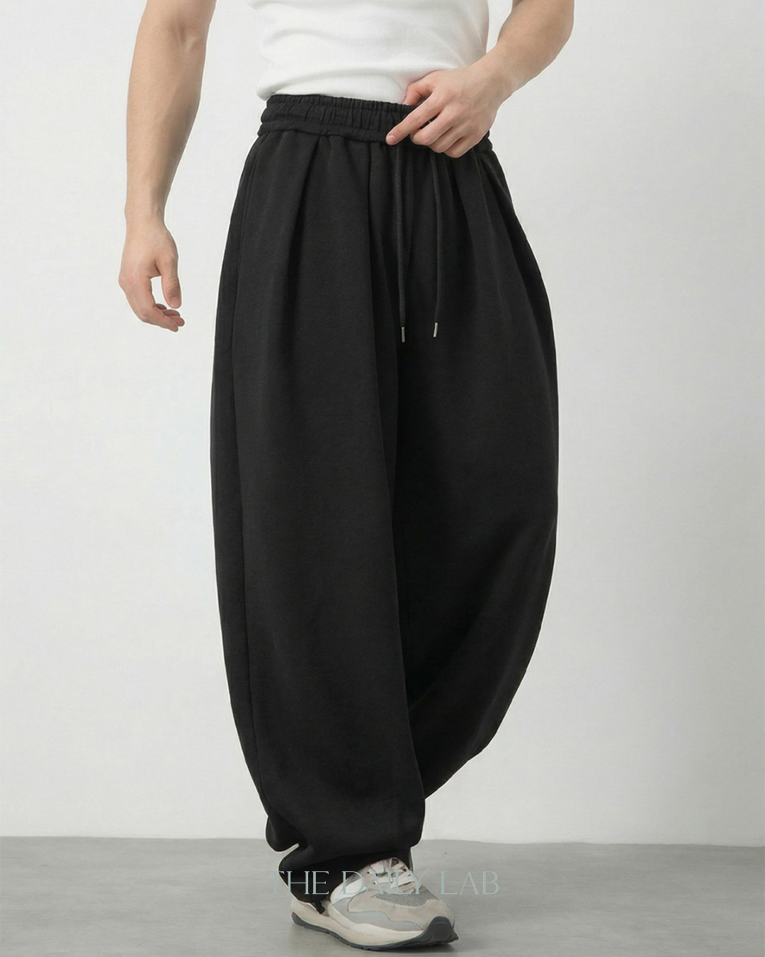 Core Baggy Trousers in Black