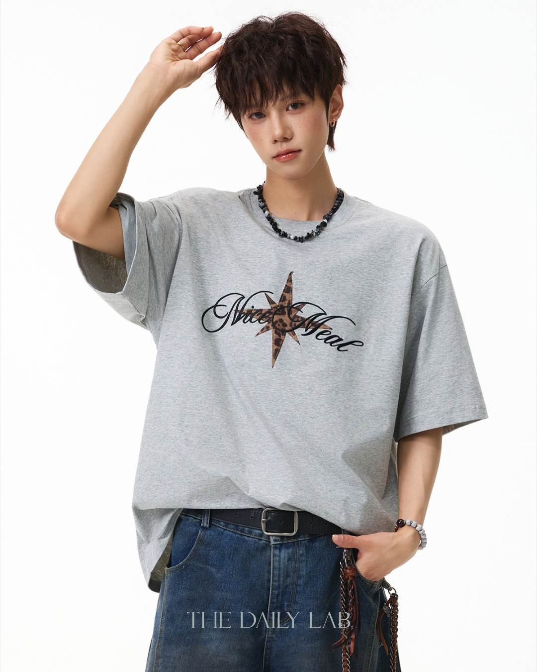Vintage Star Graphic Tee in Grey