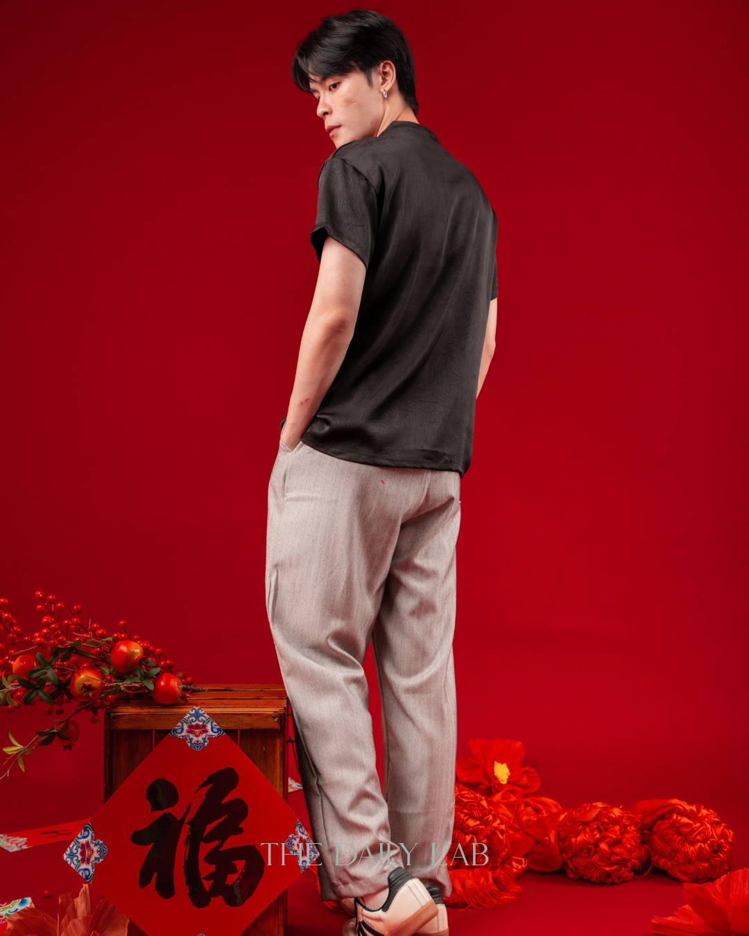 Crimson Knot Tang Shirt in Black