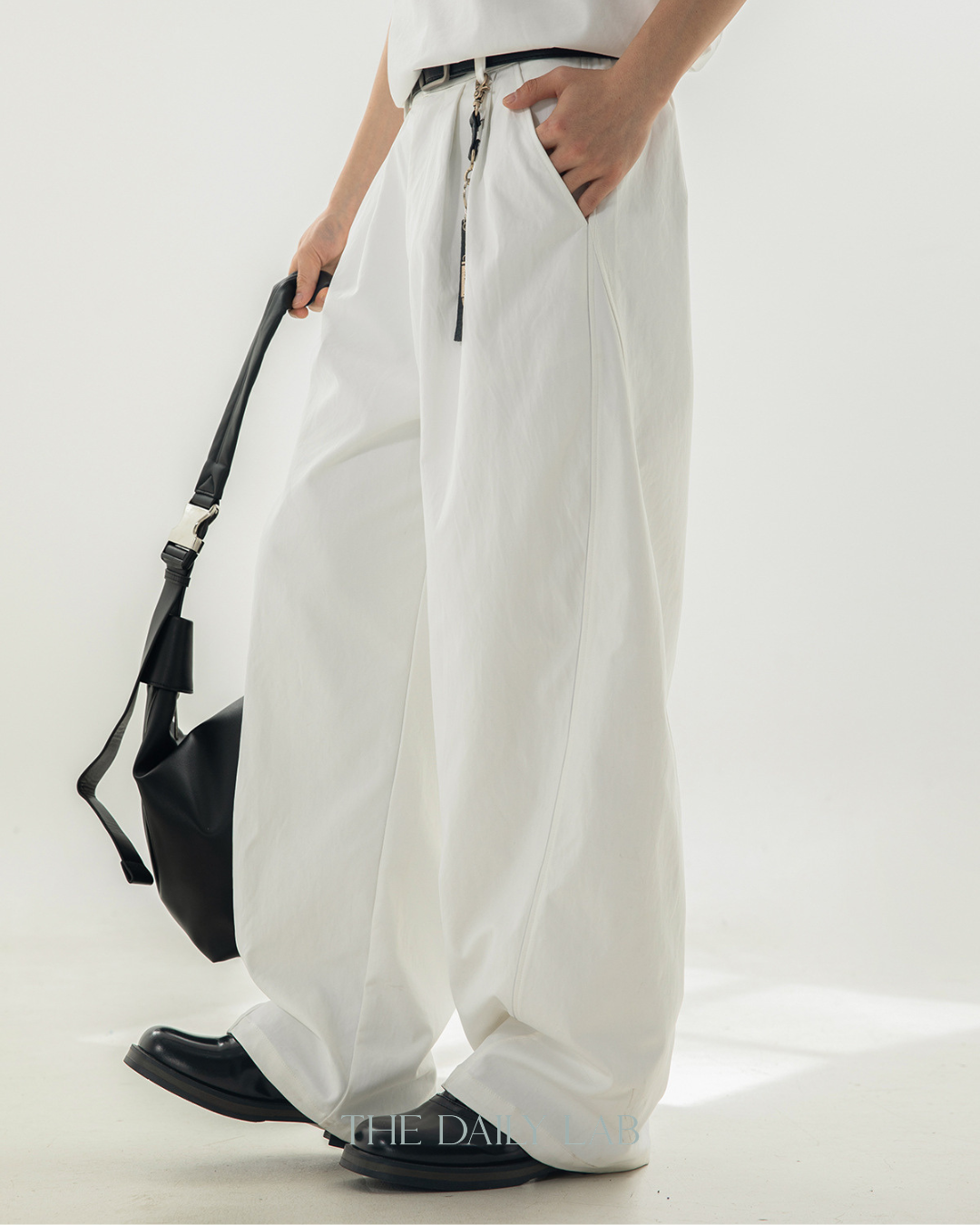 Division Pleat Long Pants in White