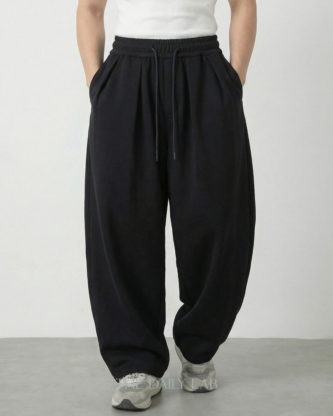 Core Baggy Trousers in Black