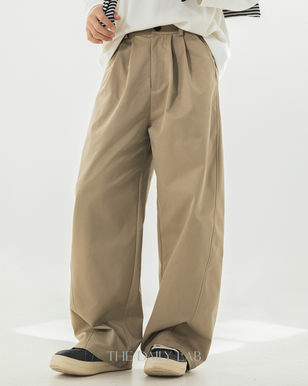 Division Pleat Long Pants in Khaki
