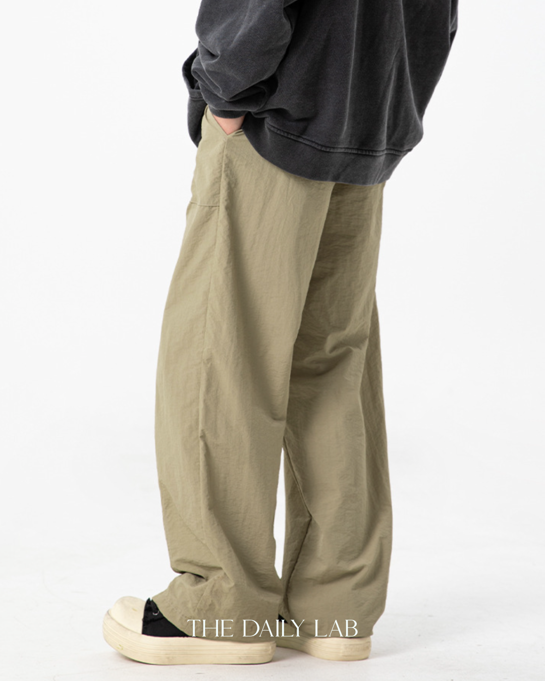 Pocketed Cargo Straight Pants in Khaki