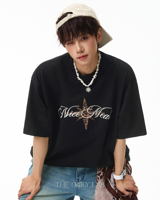 Vintage Star Graphic Tee in Black