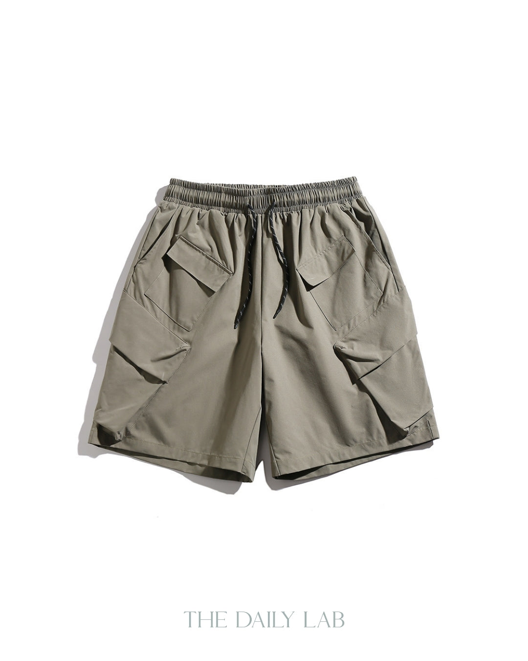 Explorer Cargo Shorts in Khaki