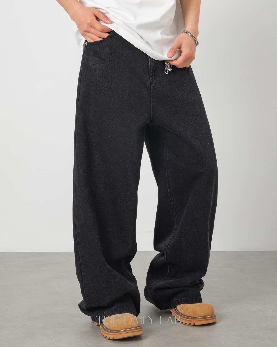 Fade Street Denim Pants in Black