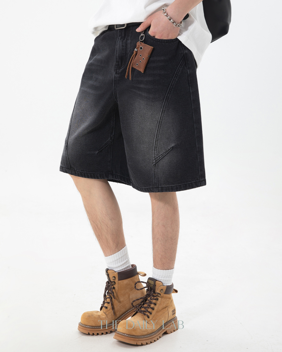 Fade Structure Denim Shorts in Black