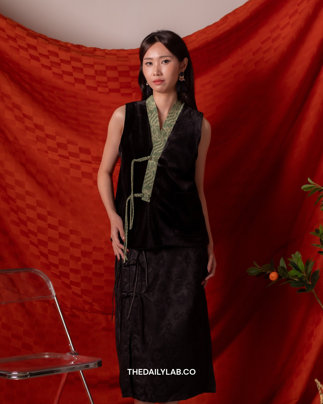 Jade Knot Tang Vest