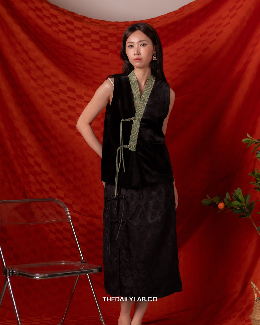 Jade Knot Tang Vest