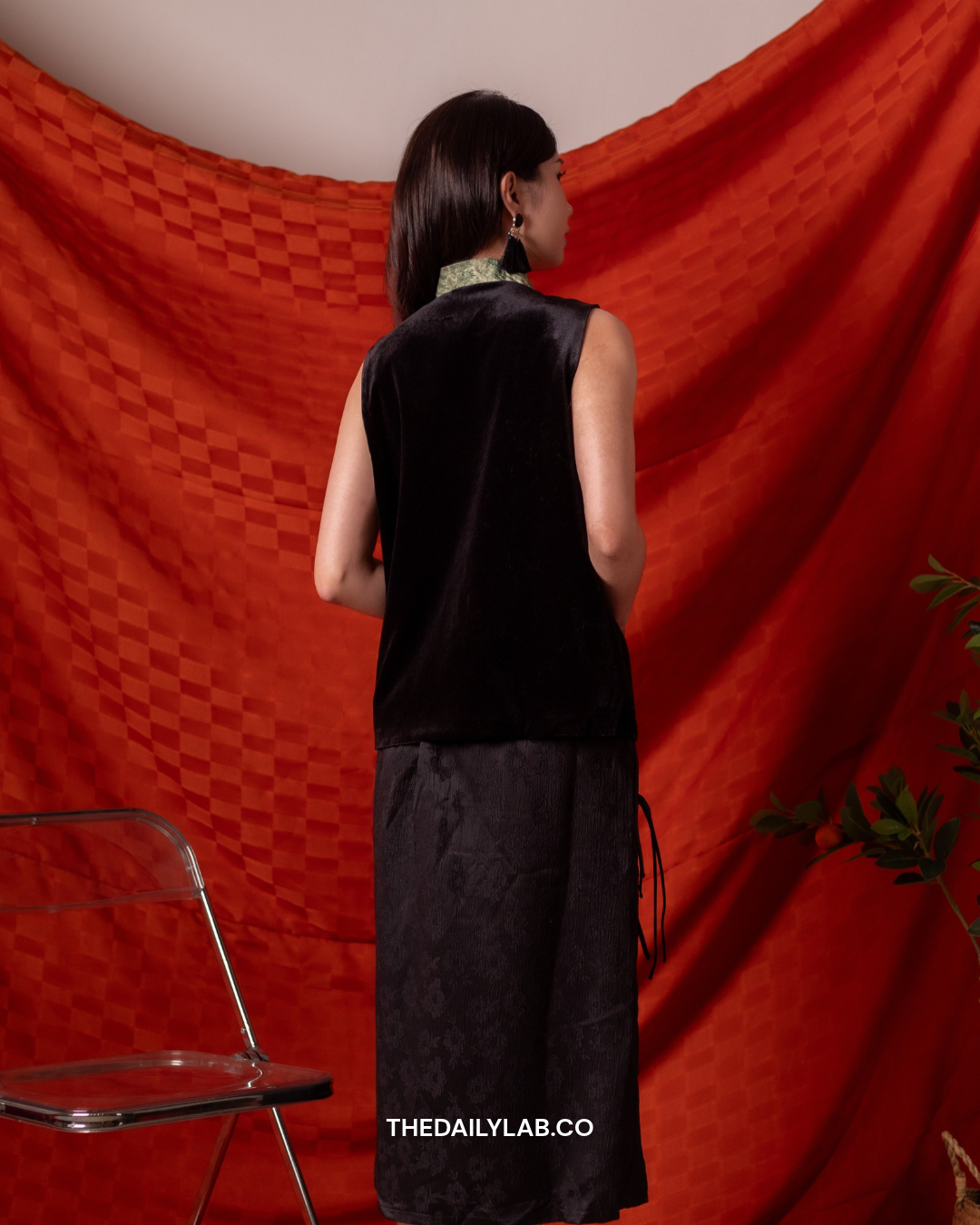 Jade Knot Tang Vest