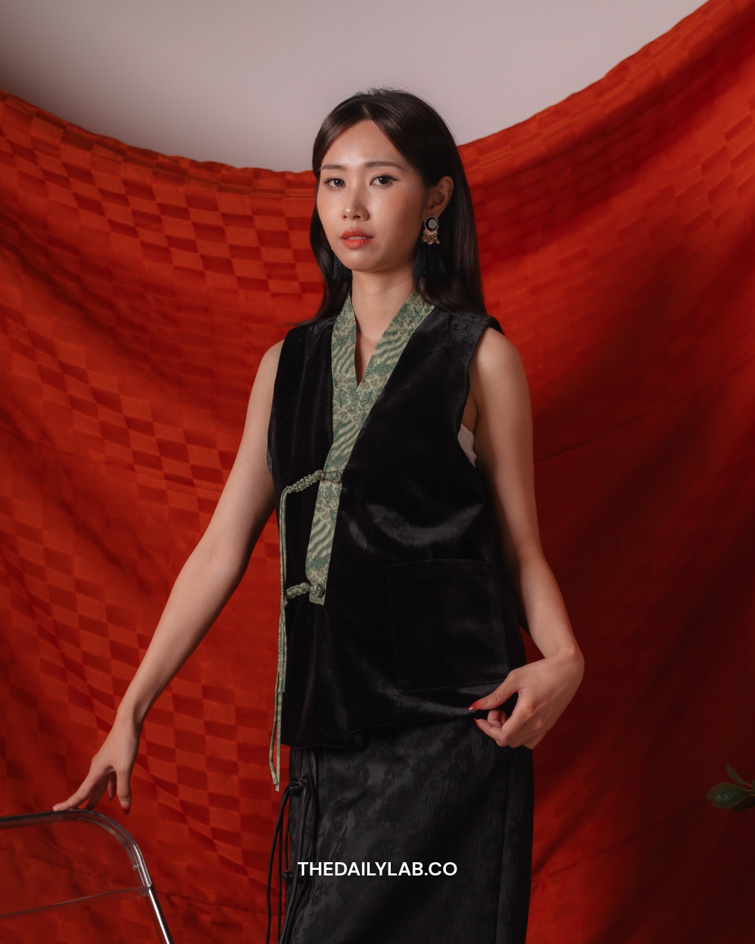 Jade Knot Tang Vest