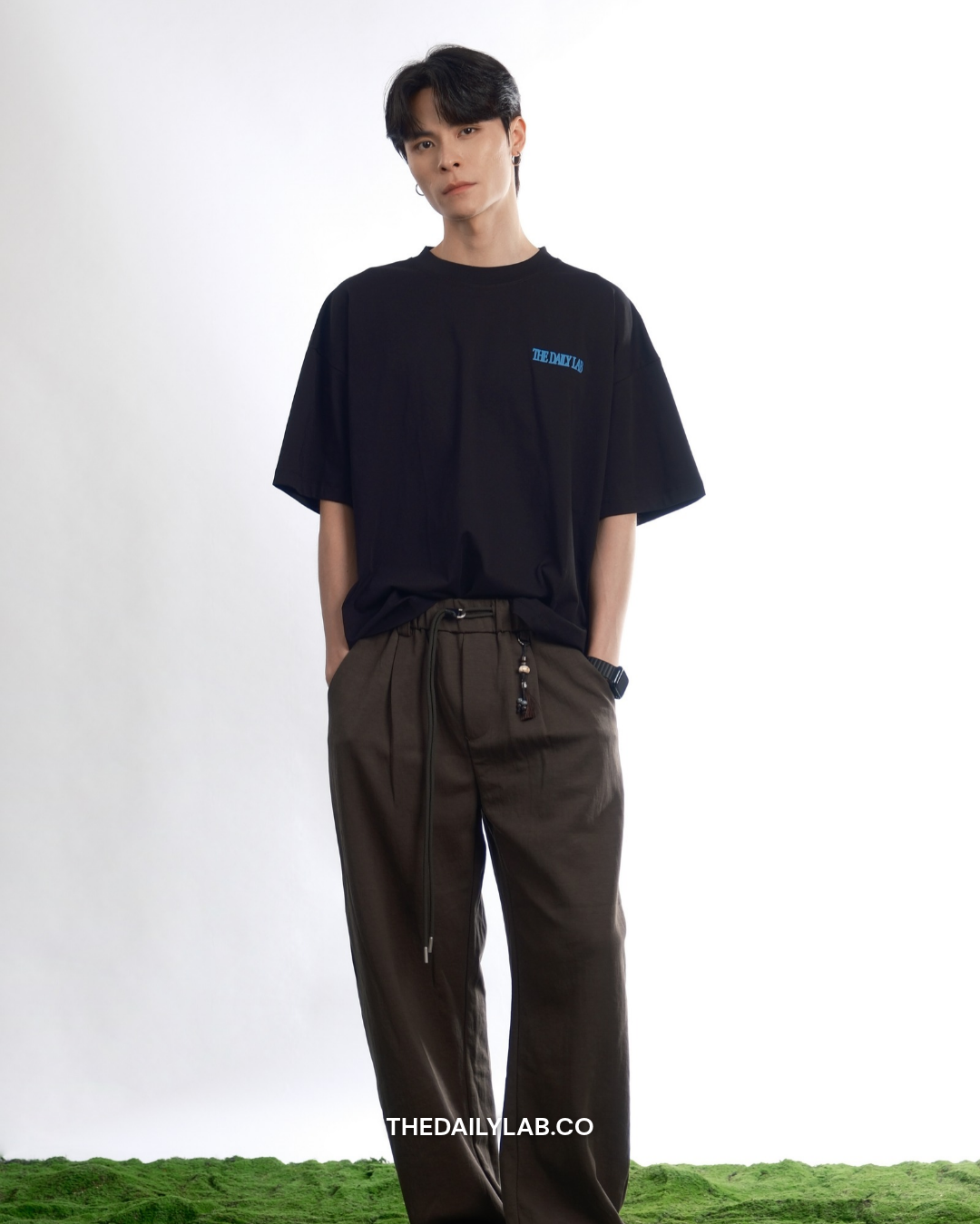 Golden Days Graphic Boxy Tee in Black (In-Stock)