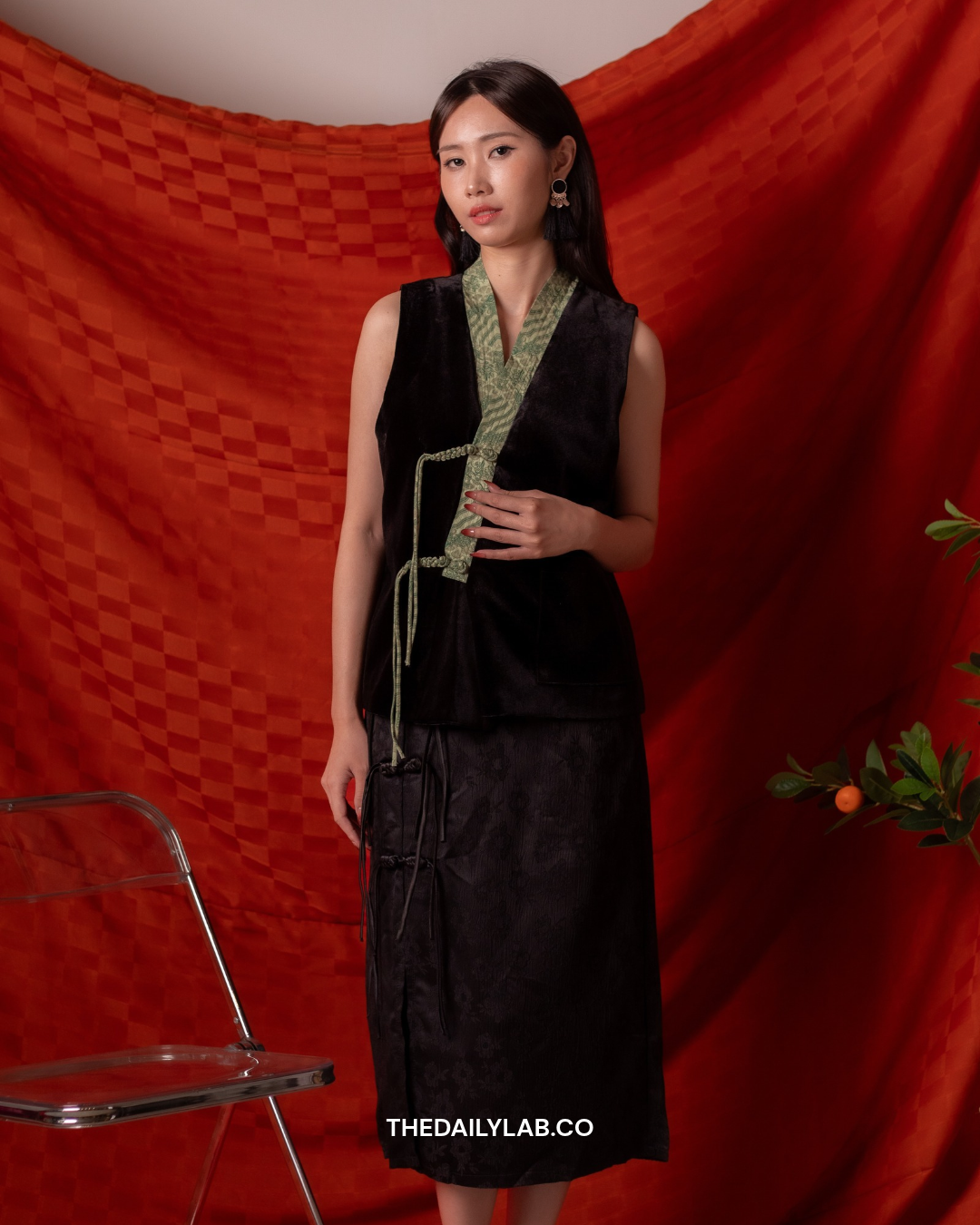 Jade Knot Tang Vest
