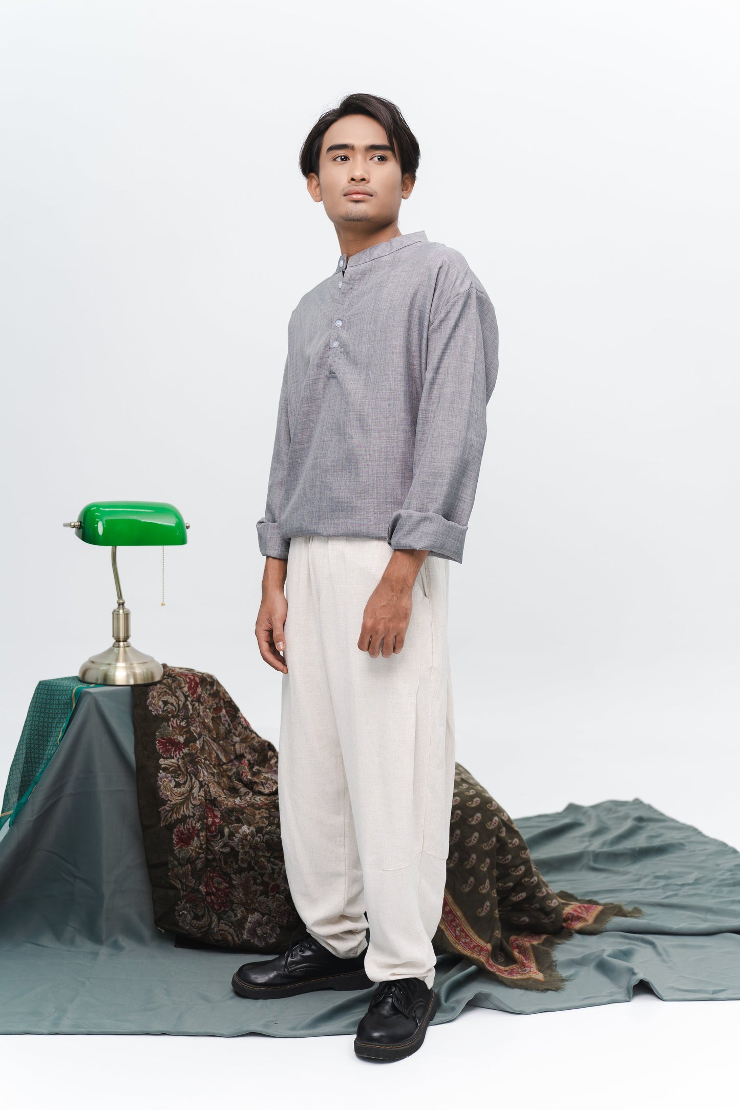 Ishraq Men Collar Shirt in Grey (Size S)
